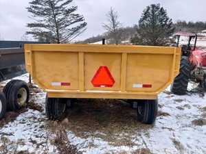 Remorque à benne basculante pour tracteur pour les transportations agricoles - Product Image 4