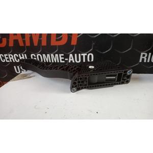 แป้นคันเร่ง EVO 5 ซีรีส์ (23>) รุ่น F01R00X065 - Product Image 4