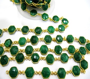 Cadena de conector de bisel facetado Briolette hexagonal esmeralda de 10mm de alta calidad, piedras preciosas teñidas en verde, cuentas sueltas, fabricación de joyas vendidas - Product Image 1