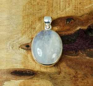 Blanc arc-en-ciel pierre de lune 925 en argent Sterling fait à la main Vintage Designer pendentif bijoux fins pour femmes et breloques - Product Image 2