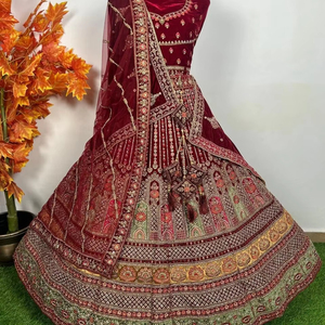 Exclusif Heavy Jarkan Work Bridal Lehenga 12 Kali Design Double Dupatta 6 M Flair Double Fitting pour les fêtes traditionnelles - Product Image 1