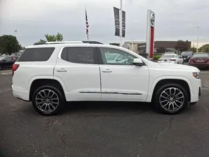 GMC Acadia Denali 2020 - Product Image 3