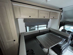 Nouvelle caravane Forest River Forester 2441DSF 2026 à vendre pour le camping et les voyages - Product Image 5
