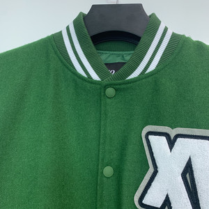 Veste universitaire d'hiver en cuir véritable pour hommes, élégante, fabricant de veste en cuir PU d'hiver avec patch en chenille brodé sur mesure - Product Image 5