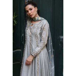 Ensemble de vêtements formels pour femmes en satin Rosa Kalidaar à manches longues, col rond et dupatta pour toutes les saisons - Product Image 2