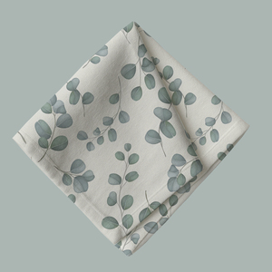 Serviettes à motif de feuilles douces et durables pour les événements à domicile et les anniversaires Une décoration de table parfaite pour toutes les occasions - Product Image 1