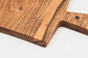 Tabla de cortar de madera de Acacia Natural hecha a mano, tabla de cortar de borde curvo con asa, bandeja de charcutería de queso para servir para Cocina - Product Image 3