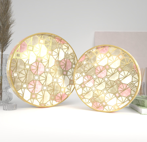 Juego de dos bandejas artesanales de madera esmaltada con estampado floral para servir y decorar el hogar de Craft Emporium Kitchenware Home Decor - Product Image 3