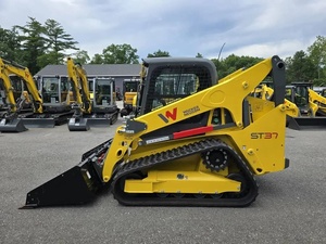 Súper. Cargadora Compacta de Orugas Wacker Neuson ST37, Cargadora Frontal con Motor Diésel de 74 CV y Motor Kohler para Construcción - Product Image 3