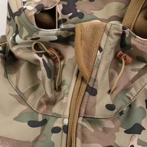 Conjunto cortavientos personalizado de alta calidad para hombre, pantalones cortos de dos piezas, chaqueta, ropa de calle, chándal reflectante de verano - Product Image 2