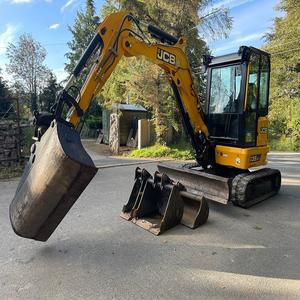 Excavadora JCB usada completamente operativa Excelente estado Caja de cambios sobre orugas Motor de CA Motor de bomba hidráulica Alta eficiencia para la venta - Product Image 4