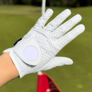 Gants de golf Cabretta perforés brodés avec impression de logo personnalisé Étiquette d'étiquette personnalisée et emballage cadeau - Product Image 2