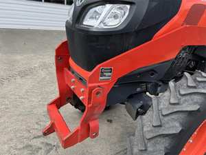 2023 pour tracteur Kubota M4N-071HDC12 MFWD avec 73 HP avec moteur central et composants de boîte de vitesses - Product Image 5