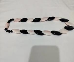 Collar de Cuentas de Resina Elegante, Accesorio de Joyería Atrevido y Llamativo para los Amantes de la Moda Moderna de la India - Product Image 2