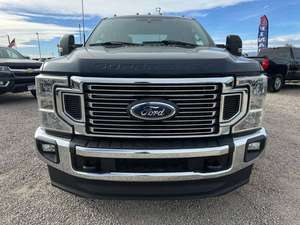 Ford F-350 Super Duty Diesel Turbo Manuelle Cuir R16 Toit Métallique Foncé Porte-Bagages Gauche 2024 - Product Image 3