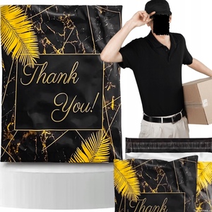 Lot de 100 sacs polymailers « Merci » 25x33cm, fermeture autocollante, noir avec feuille d'or - Product Image 3