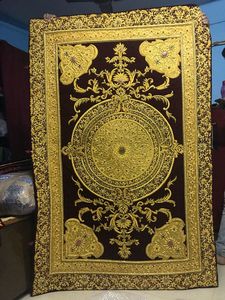 Tapis de décoration intérieure de qualité exportable en fil de Zari et pierre semi-précieuse pour l'approvisionnement mondial avec emballage personnalisé - Product Image 5