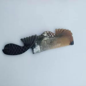 Peines elegantes de cuerno de búfalo Beige, accesorios naturales hechos a mano para el cabello para regalar, técnica pulida para desenredar - Product Image 3