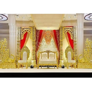 Boda DEL SUR DE LA India, tema dorado, escenario tradicional, toque dorado, escenario de boda, gran tema de Bollywood, decoración de escenario de boda - Product Image 1