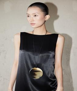 สร้อยคอรูปวงกลมรูปเขาควายความสวยงามของธรรมชาติพร้อมสร้อยคอรูปวงเขาควายที่สวยงามของเรา - Product Image 6