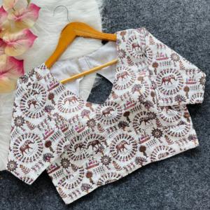 Algodón de alta demanda con blusa de pintura a mano Fabricante de moda para mujer y exportador de Surat a la tarifa más baja - Product Image 3