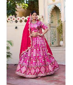 Ensemble Lehenga Choli brodé à la main pour femmes, tenue ethnique traditionnelle pour mariage et fêtes indiennes - Product Image 2