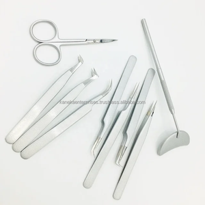 Juego de Pinzas Profesionales de Acero Inoxidable para Extensión de Pestañas, con Punta Dorada, Agarre de Diamante Plateado, Espejo, Antimagnéticas y Antiestáticas - Product Image 1