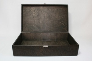 Boîte d'emballage en bois noir personnalisée de qualité supérieure pour montres, bijoux ou objets de collection disponible à un prix abordable - Product Image 3