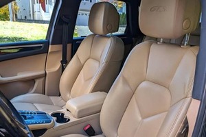 Offre exceptionnelle Nouveau 2017 Poo-rscc-he Macann GTS Premium SUV compact de luxe foncé avec caméra arrière Conçu pour des performances dynamiques et un confort optimal - Product Image 6