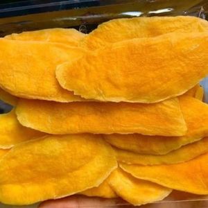 Mangue séchée douce biologique en vrac jaune naturel en tranches forme douce savoureuse FD fruits secs collation Vietnam vente en gros - Product Image 4