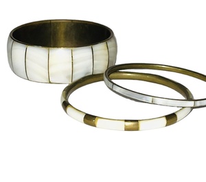 Bracelets tendance en acrylique de qualité supérieure pour femmes, bracelets décoratifs en résine, cadeau artisanal de Noël en gros - Product Image 5