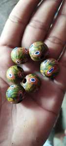 Perles de verre fabriquées à la main en Inde et cristal en plusieurs couleurs pour l'achat en vrac de bijoux à bricoler soi-même - Product Image 3