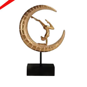 Escultura Decorativa Hecha a Mano con Acabado Dorado Brillante 2026 con Base para Sala de Estar y Oficina - Product Image 3