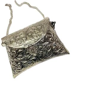 Bolso de mano de noche para mujeres y niñas con ocasión de bodas y fiestas a PRECIO AL POR MAYOR de LUXURY CRAFTS - Product Image 1