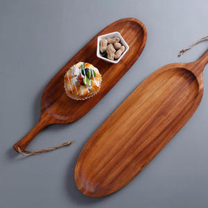 Plateau en bois élégant avec poignée Grandes et petites planches de service pour assiettes et bols en bois pour apéritif de fête - Product Image 2