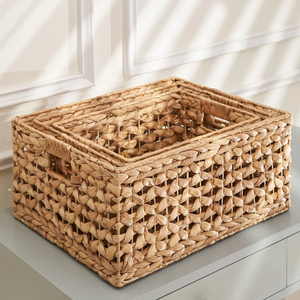 Panier à linge en jacinthe d'eau de qualité hôtelière et spa Solution de stockage tissée durable par Viet Fargimex Fournisseur en gros - Product Image 1