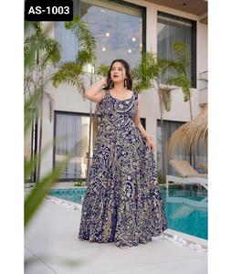 Las mujeres indias y paquistaníes usan vestidos de rayón pesados de diseñador del mismo color con vestidos largos Anarkali interiores de algodón con estampado digital - Product Image 1