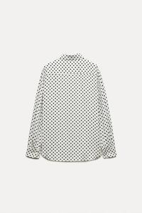 Camisa de Mujer con Estampado de Lunares, Elegante y de Alta Demanda, con Diseño Clásico y Ajuste Cómodo para Uso Diario, a Precios de Mayoreo - Product Image 2