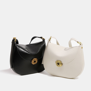 กระเป๋าถือทรงคลาสสิคสีขาว ดีไซน์แฟชั่น ทำมือ สำหรับผู้หญิง ปี 2025 กระเป๋าสะพายทรงอานม้า คุณภาพสูง พร้อมสายสะพายไหล่ - Product Image 3