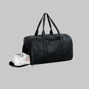 Genuine Leather Large Capacity Travel Bag Weekender Handbag with Zipper Closure Fashionable Overnight <b>Carry</b> Bag for Travel - Product Image 6