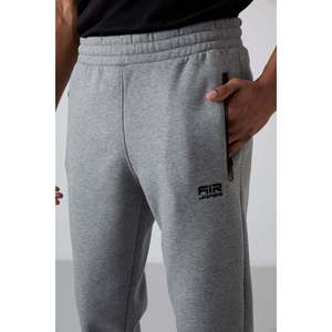 Pantalones deportivos casuales para hombre Cesar, gris melange, con bolsillos y forro polar, cintura elástica-84929 - Product Image 4