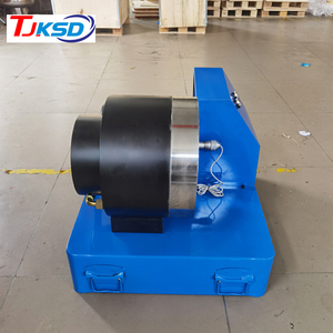 Máquina prensadora hidráulica de coche de 12V/24V para 1/4 hasta 2 con engranaje de motor de bomba-máquina de prensado de tubos y mangueras de goma - Product Image 4