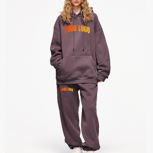 Sweat-shirt court ajusté pour femmes avec pantalon de jogging slim chic ensemble polyvalent conçu pour les vêtements de voyage dans le salon de la salle de sport - Product Image 6