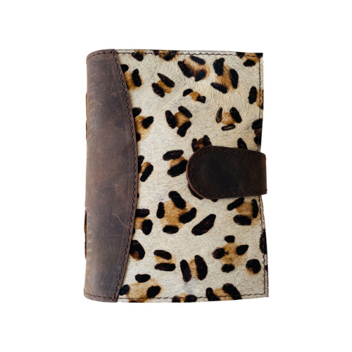 สีน้ำตาล