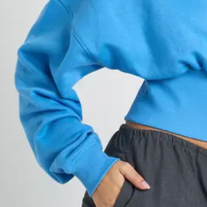 Sweat-shirt confortable pour femmes avec doublure en polaire douce, fermeture éclair, manches longues, design de logo personnalisé, design de poignets côtelés - Product Image 2