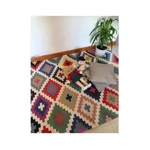 刺繍された寝室快適な屋内カーペット男の子女の子大人のアパート保育園の家の装飾のためのモダンな美的ミニマリストカーペット