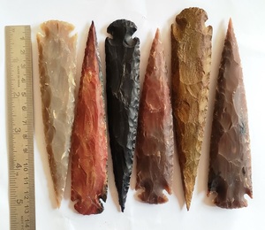 Vente en gros d'agate tricotée à la main, mascotte de jaspe à pointe de flèche en agate indienne de 2 pouces pour la chasse, pointe de tir à l'arc faite à la main - Product Image 4