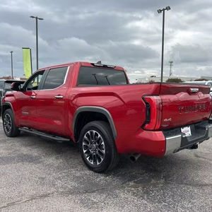 Pick-up pleine grandeur tout-terrain pour Tundra Hybrid Limited HV CrewMax Cab 4WD, transmission automatique, conduite à gauche, cuir - Product Image 1