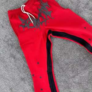 ชุดวอร์มปักลายผู้ชาย ดีไซน์ล่าสุด คุณภาพสูง ระบายอากาศได้ดี สวมใส่สบาย ขายดี กำลังเป็นที่นิยม - Product Image 3