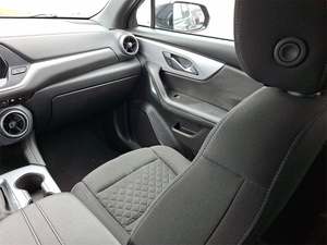 Chevrolet Blazer 2LT SUV AWD 2022 Usada en Excelentes Condiciones - Product Image 3